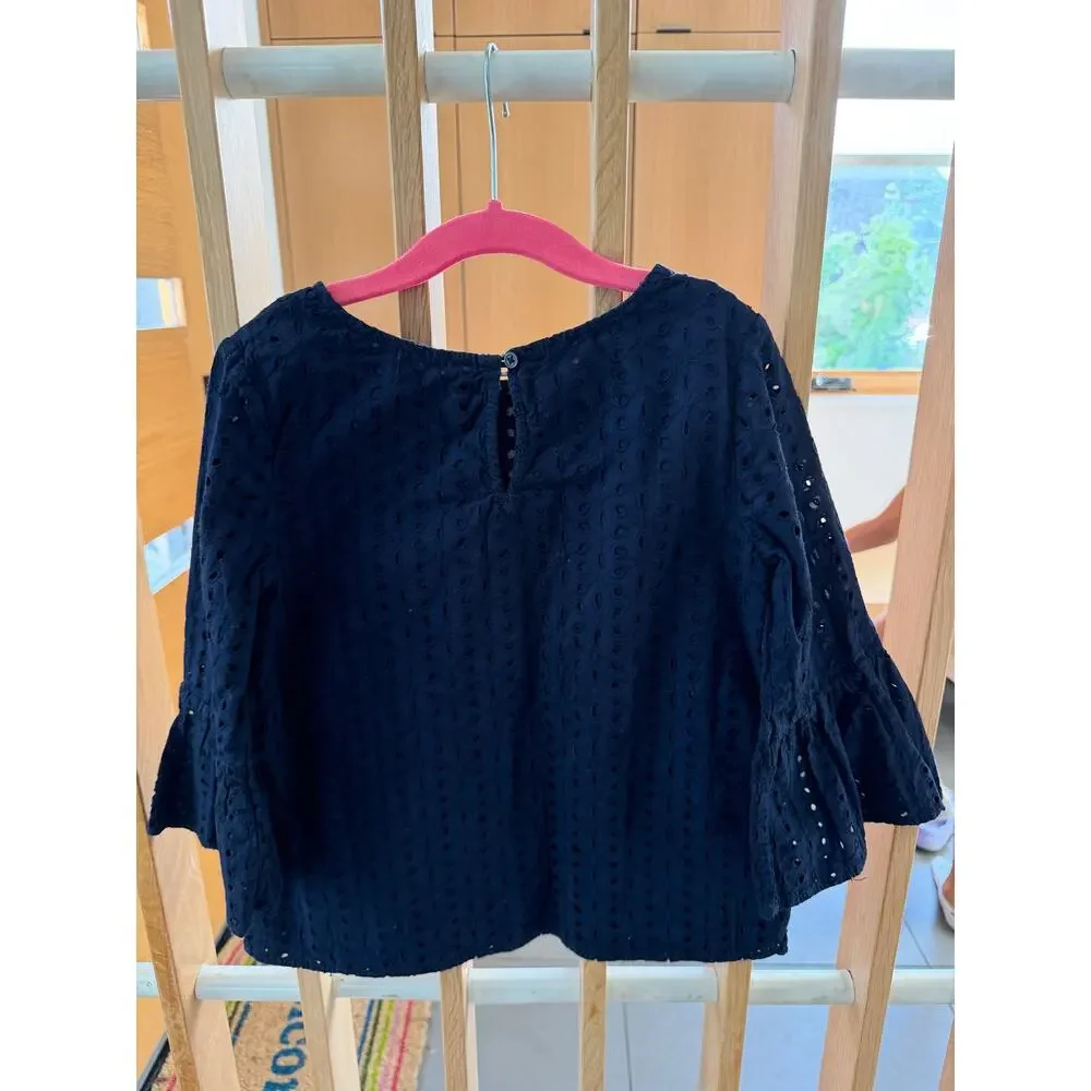 GAP navy eyelet